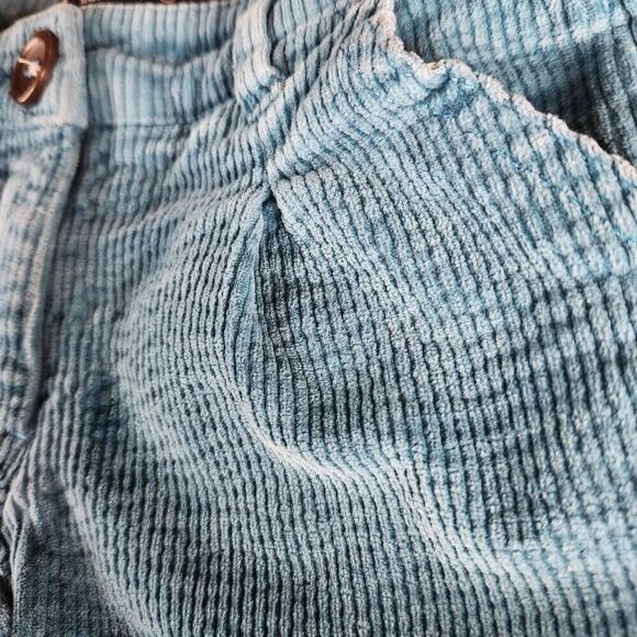 Mini Boden 5 year girls corduroy pleated cuffed shorts Autumn chunky - Picture 2 of 5